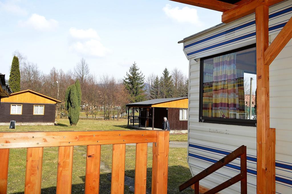 Mobilheim kemp Roznov pod Radhostem Bagian luar foto
